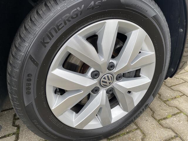 Volkswagen TOURAN 1.2 TSI Highline 7p Trekhaak & Apple carplay