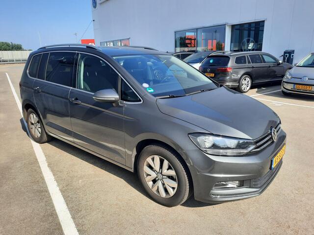 Volkswagen TOURAN 1.4 TSI Highline | Trekhaak | Camera | Navi | Elec. klep |