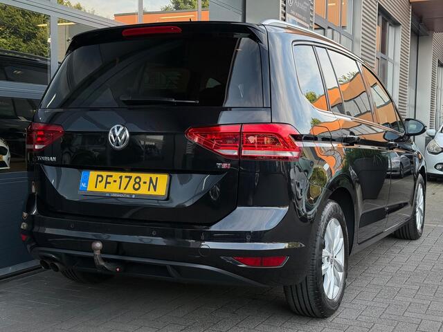 Volkswagen TOURAN 1.4 TSI Comfortline Business 7p Cruise CarPlay Camera
