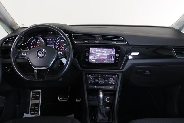 Volkswagen TOURAN 1.4 TSI Join, R-line, 7-Persoons, Trekhaak, Navigatie, Apple Carplay/Android Auto,