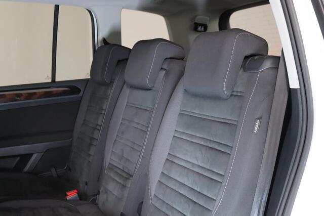 Volkswagen TOURAN 1.4 TSI Highline R-line, 7-Persoons, Panoramadak, LED koplampen, Apple CarPlay, Achteruitrijcamera
