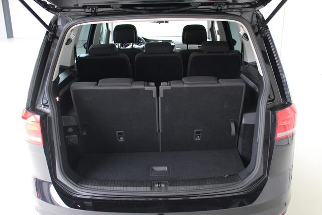 Volkswagen TOURAN 1.4 TSI Highline 7p Automaat Trekhaak | Navigatie | Stoelverwarming |