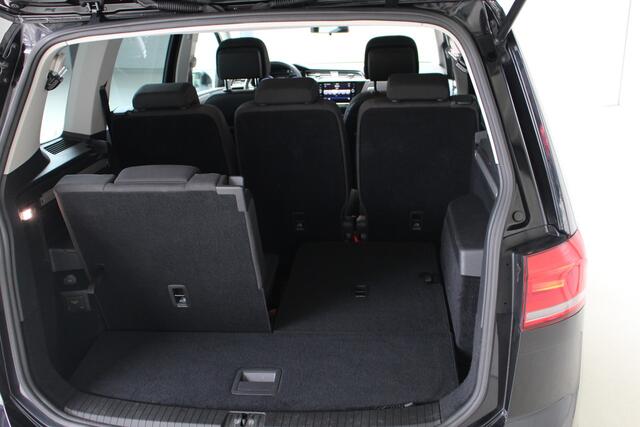 Volkswagen TOURAN 1.4 TSI Highline 7p Automaat Trekhaak | Navigatie | Stoelverwarming |