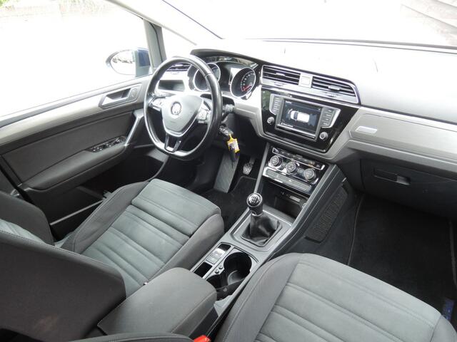 Volkswagen TOURAN 1.2 TSI COMF. BNS