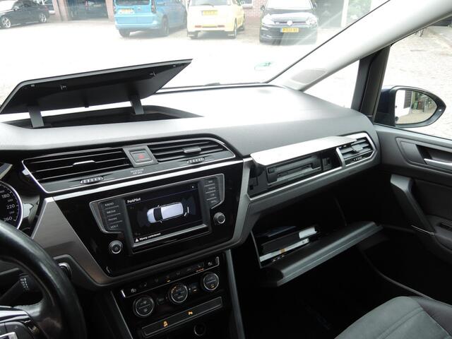 Volkswagen TOURAN 1.2 TSI COMF. BNS