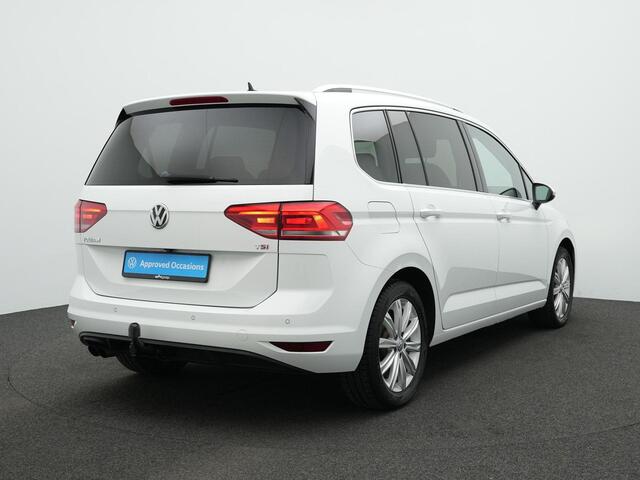 Volkswagen TOURAN 7 persoons 1.4 TSI 150 pk Highline | Trekhaak | LED koplampen | Adaptive Cruise | Achteruitrijcamera | 17 inch