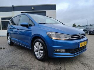 volkswagen-touran-1.2-tsi-dealer-on
