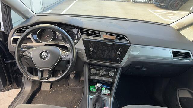 Volkswagen TOURAN 1.2 TSI 110pk Comfortline Business 7P. / Navigatie / Keyless / Stoelverwarming / Camera