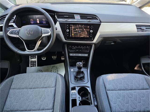 Volkswagen TOURAN 1.5 TSI Comfortline Business 7persoons |NAVI|FABRIEKSGARANTIE|