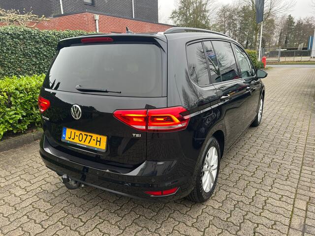 Volkswagen TOURAN 1.2 TSI Comfortline 7p trekhaak, cruise, navi, airco