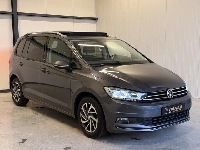 Volkswagen TOURAN 1.4 TSI Comfortline 7p | Pano | Stoelverwarming | Achteruitrijcamera | Trekhaak | Apple Carplay / Android Auto |