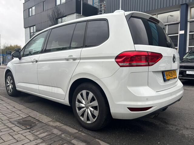 Volkswagen TOURAN 2.0 TDI AUTOMAAT / 174 DKM / HONDENWAGEN