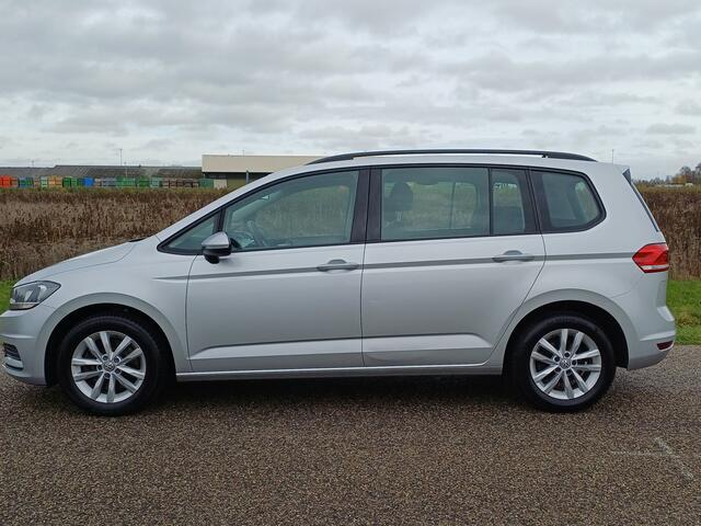 Volkswagen TOURAN 1.5 TSI Comfortline 7-Pers. /Nette auto/Lage km/Goed onderhouden/