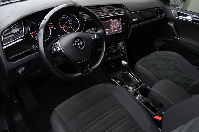 Volkswagen TOURAN 1.8 TSI DSG 180PK R-line Camera/LED/Navi/19''