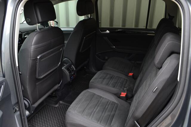 Volkswagen TOURAN 1.4 TSI DSG Highline LED/ACC/Trekhaak/Automaat