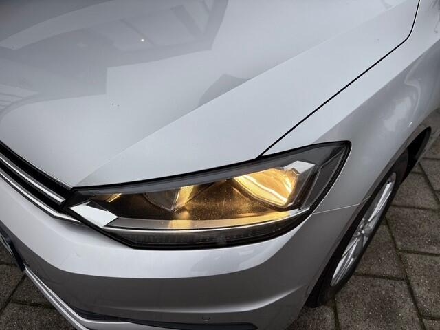 Volkswagen TOURAN 1.5 TSI Highline 7p | Navi \ Cruise | 97.129 km Dealeronderhouden