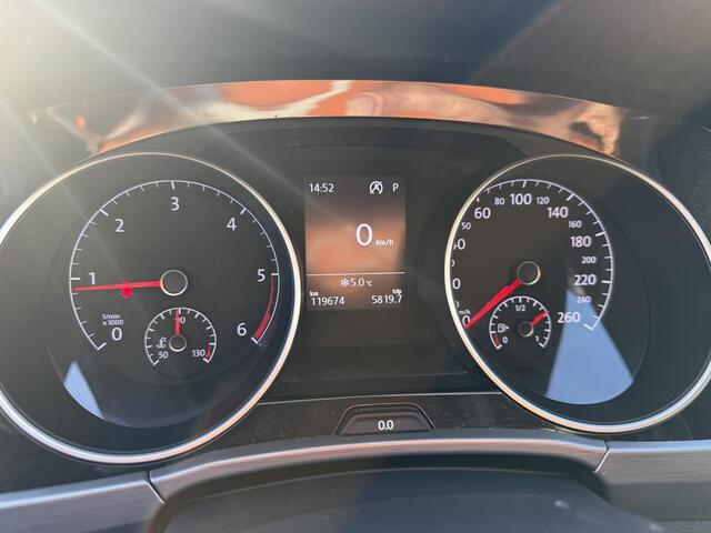 Volkswagen TOURAN 2.0 TDI SCR Comfortline AUTOMAAT | PARKEER SENSOREN | MULTIMEDIA|AIRCO ECC | CRUISE CONTROL ADAPTIVE | DEALER ONDERHOUDEN | AIRCO/ECC |