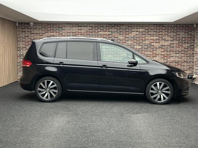 Volkswagen TOURAN 1.5 TSI 7p Panorama | Adap. Cruise | Stoel- & Stuurverwarming