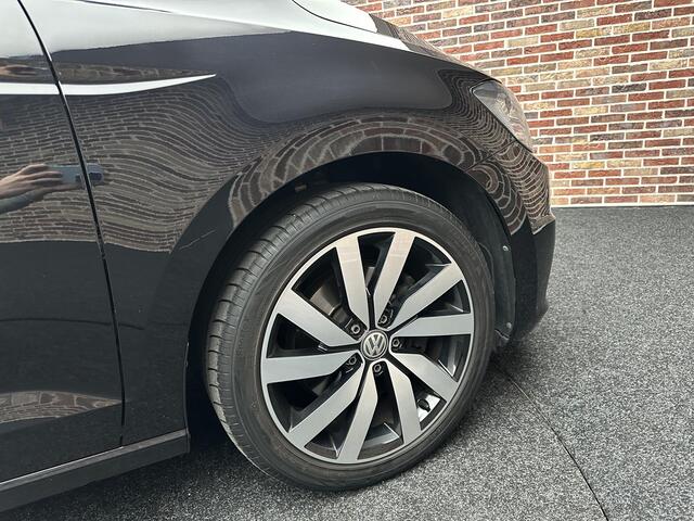 Volkswagen TOURAN 1.5 TSI 7p Panorama | Adap. Cruise | Stoel- & Stuurverwarming