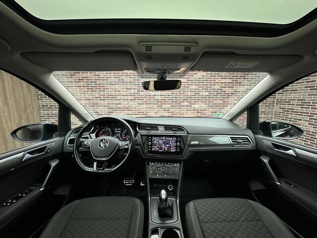 Volkswagen TOURAN 1.5 TSI 7p Panorama | Adap. Cruise | Stoel- & Stuurverwarming