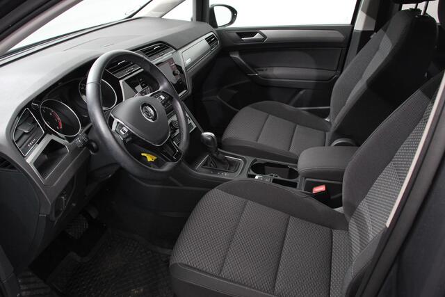 Volkswagen TOURAN 1.5 TSI 150pk DSG Comfortline 7p | Navigatie | Apple Carplay/Android Auto | Climate Control | Cruise Control Adaptive | Stoelverwarming | Parkeer sensoren