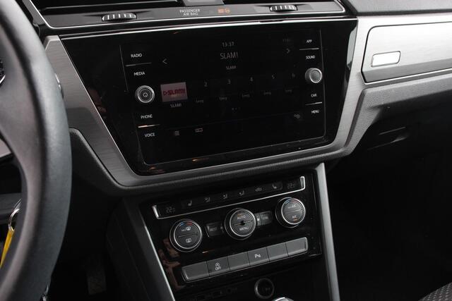 Volkswagen TOURAN 1.5 TSI 150pk DSG Comfortline 7p | Navigatie | Apple Carplay/Android Auto | Climate Control | Cruise Control Adaptive | Stoelverwarming | Parkeer sensoren