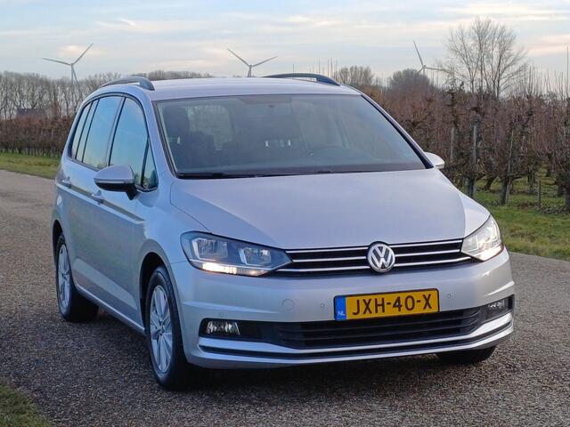 Volkswagen TOURAN 1.5 TSI Comfortline 7-Pers. /Trekh./Airco/Parkh. v+a/