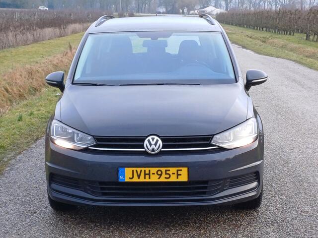 Volkswagen TOURAN TSI Comfortline 7-Pers. /Clima/Navi/Carplay/Cruise/