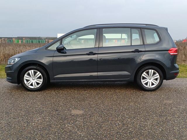 Volkswagen TOURAN TSI Comfortline 7-Pers. /Clima/Navi/Carplay/Cruise/