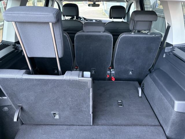 Volkswagen TOURAN 1.5 TSi 150pk Highline 7-persoons NAVI/CARPLAY/CLIMA/ADAPT/CRUISE/PDC