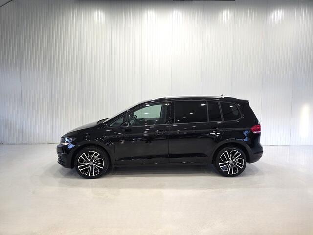 Volkswagen TOURAN 1.5 TSI Comfortline Business 7persoons |CARPLAY|Adapt. Cruise Control|