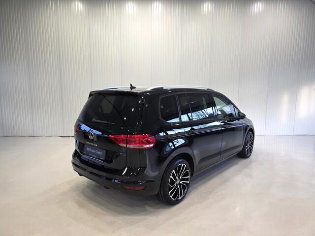 Volkswagen TOURAN 1.5 TSI Comfortline Business 7persoons |CARPLAY|Adapt. Cruise Control|