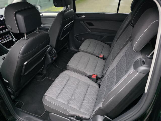 Volkswagen TOURAN 1.5 TSI Comfortline Business 7persoons |CARPLAY|Adapt. Cruise Control|