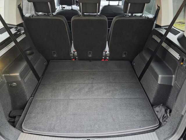 Volkswagen TOURAN 1.5 TSI Comfortline Business 7persoons |CARPLAY|Adapt. Cruise Control|