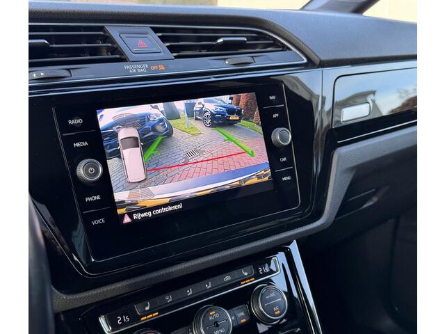 Volkswagen TOURAN 1.2 TSI Highline Business R 7p Apple carplay - Dynaudio - Massagestoel