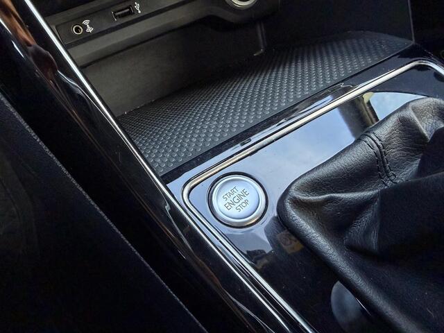 Volkswagen TOURAN 1.2 TSI Highline Business R 7p Apple carplay - Dynaudio - Massagestoel