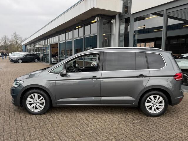 Volkswagen TOURAN 1.5 TSI AUTOMAAT 150PK HIGHLINE AIRCO-ECC PANORAMADAK NAVI PDC.