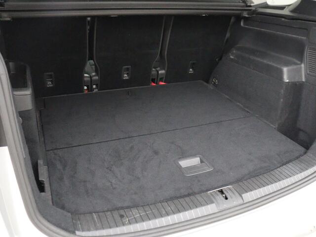 Volkswagen TOURAN 1.2 TSI Comfortline | Trekhaak | Camera | Navigatie | Climate control | Bluetooth | Cruise control | Parkeerhulp