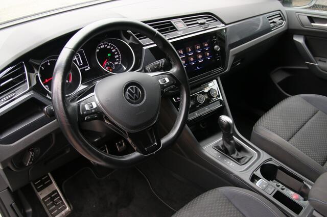 Volkswagen TOURAN United | 7-Persoons | Apple carplay | Trekhaak |