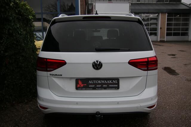 Volkswagen TOURAN United | 7-Persoons | Apple carplay | Trekhaak |