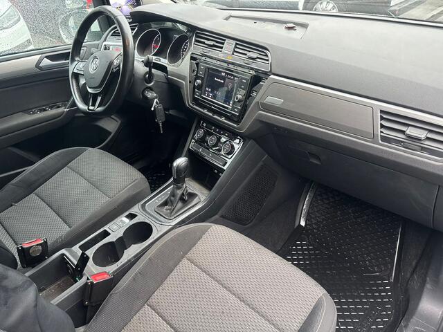 Volkswagen TOURAN 2.0 TDI Comfortline AUTOMAAT / HONDEN WAGEN ! HONDEN AUTO !!!