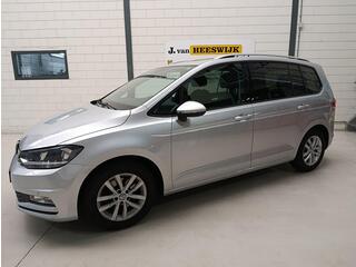 volkswagen-touran-1.4-tsi-connected