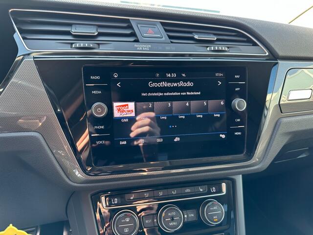 Volkswagen TOURAN 1.4 TSI Highline Edition R 7 persoons R-line LED Camera Trekhaak