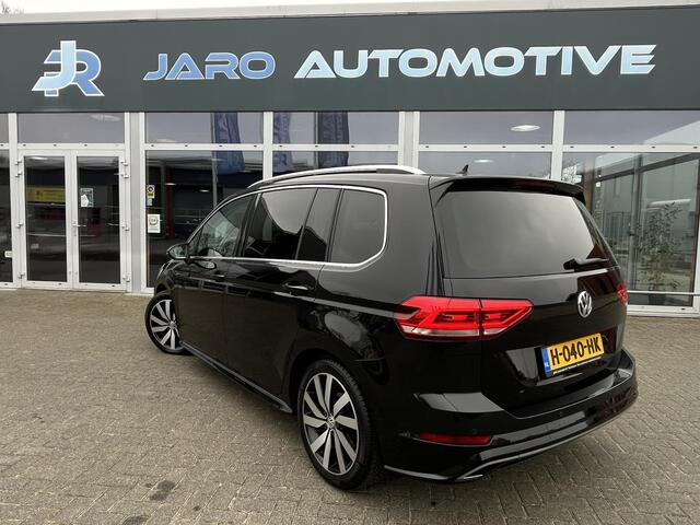 Volkswagen TOURAN 1.5 TSI Highline Business R 7p | AUTOMAAT | R-line | PDC voor en achter | Camera | Apple Carplay | Android Auto | NAP