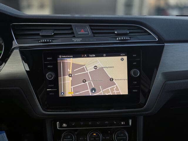 Volkswagen TOURAN 1.5 TSI Highline Business R 7p |7-persoons|CARPLAY|NAVI|