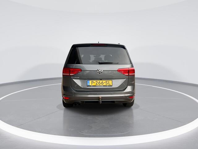 Volkswagen TOURAN 1.4 TSI 150pk DSG Highline 7p · Camera · Wegklapbare Trekhaak · Apple/Android Car Play · Navigatie · 17'' Inch ·