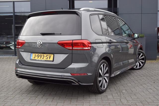 Volkswagen TOURAN 1.5 TSI DSG R-Line / 7 persoons/ Navi / Camera / LED/ PDC/App-Connect