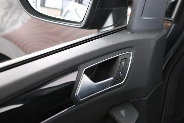 Volkswagen TOURAN 1.8 TSI Highline 7-Persoons, LED, Massage stoelen, ACC,