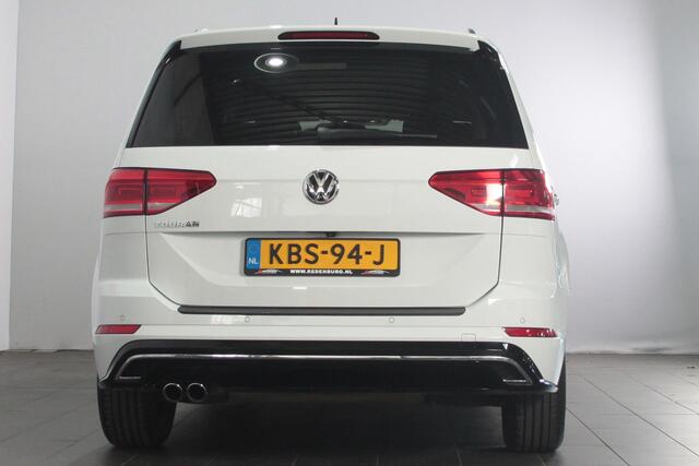 Volkswagen TOURAN 1.4 TSI R-Line 7p - Automaat - Pano / Navi / Camera