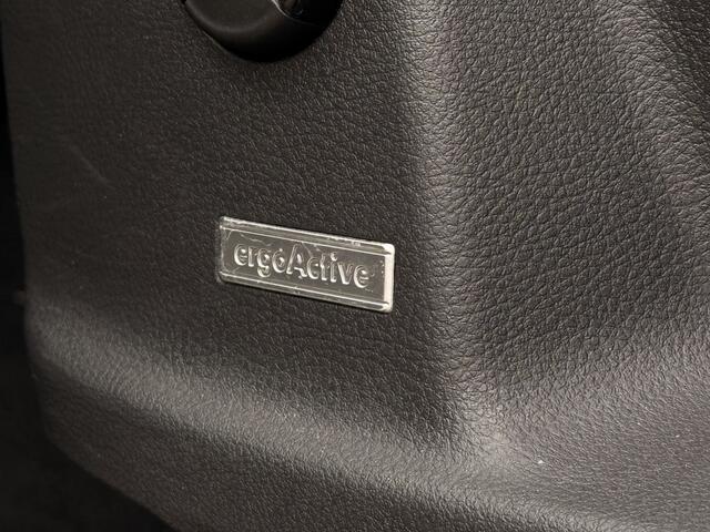 Volkswagen TOURAN 1.5 TSI Highline Business R 7p | ACC | Achteruitrijcamera | Voorstoelen + achter verwarmd | Elek. Trekhaak | Apple Carplay |